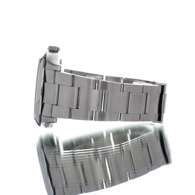 Rolex Oyster Perpetual 126000 Image 2